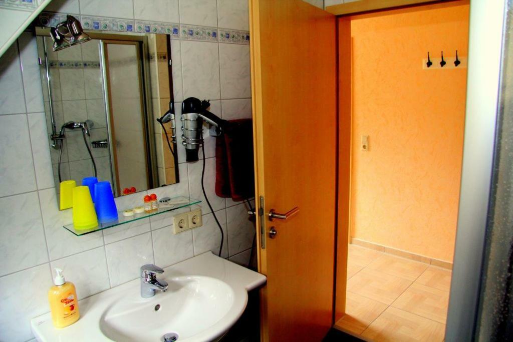 فيلا آدناوفي Ferienhaus Hilberath المظهر الخارجي الصورة