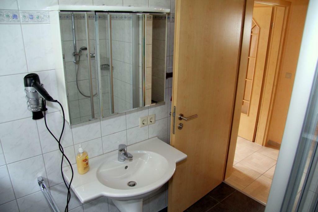 فيلا آدناوفي Ferienhaus Hilberath المظهر الخارجي الصورة