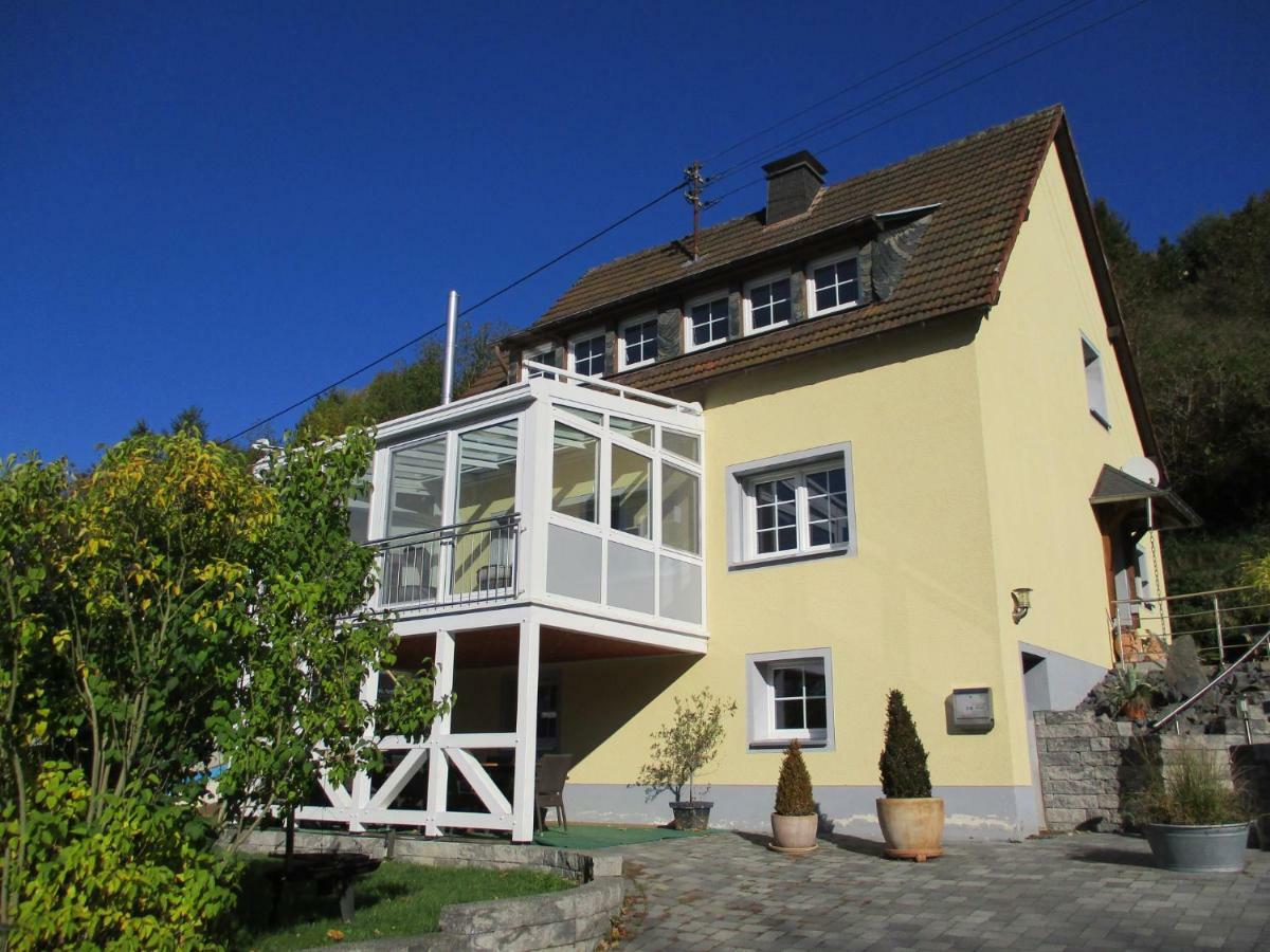 فيلا آدناوفي Ferienhaus Hilberath المظهر الخارجي الصورة